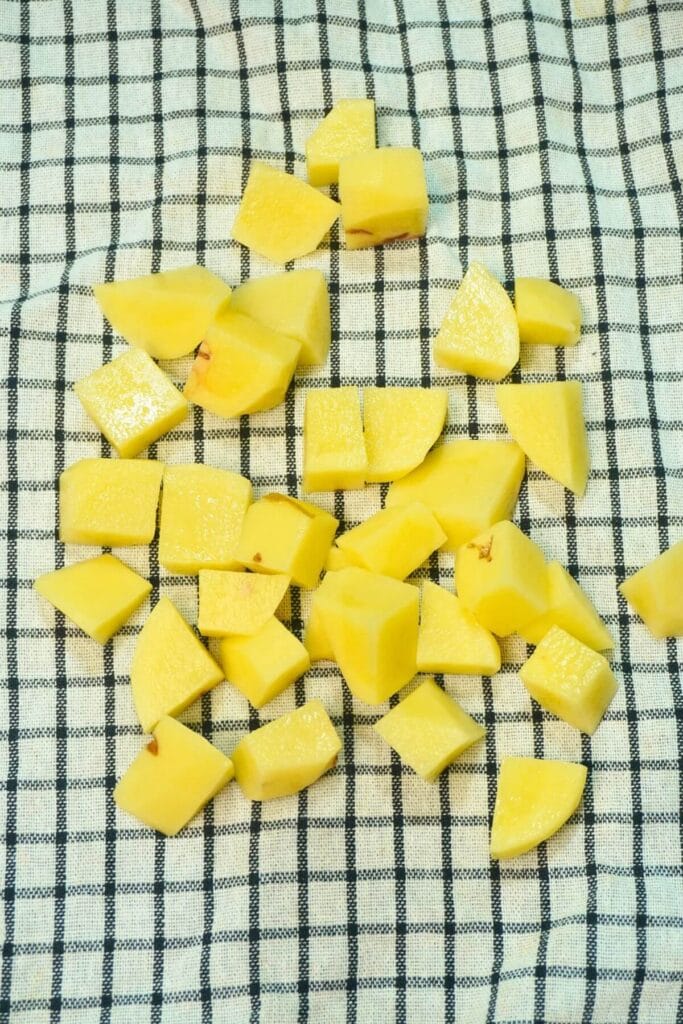 air fryer potatoes diced soak in towel