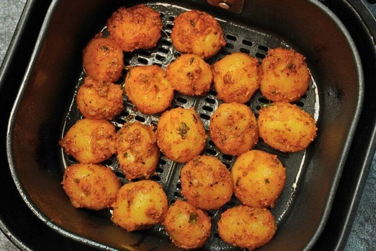 tandoori potatoes in airfryer feature image
